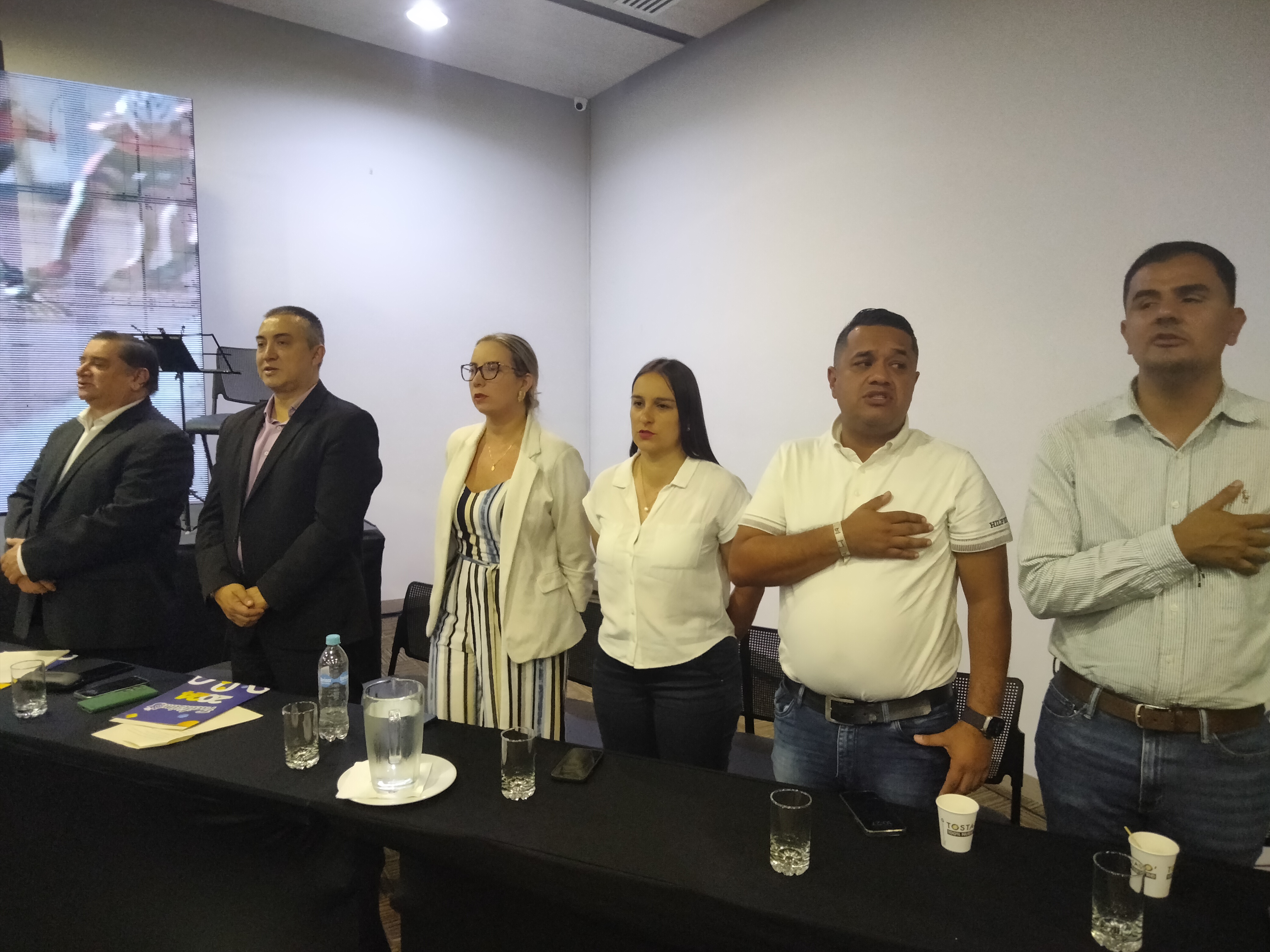 ¿CÓMO PODEMOS AYUDAR A TRAVÉS DEL DEPORTE A LAS MASCOTAS DESPROTEGIDAS EN ARMENIA?